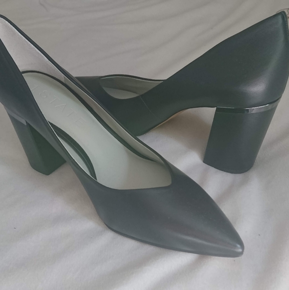 Leather Pumps w/Chunky Heel - Picture 1 of 6